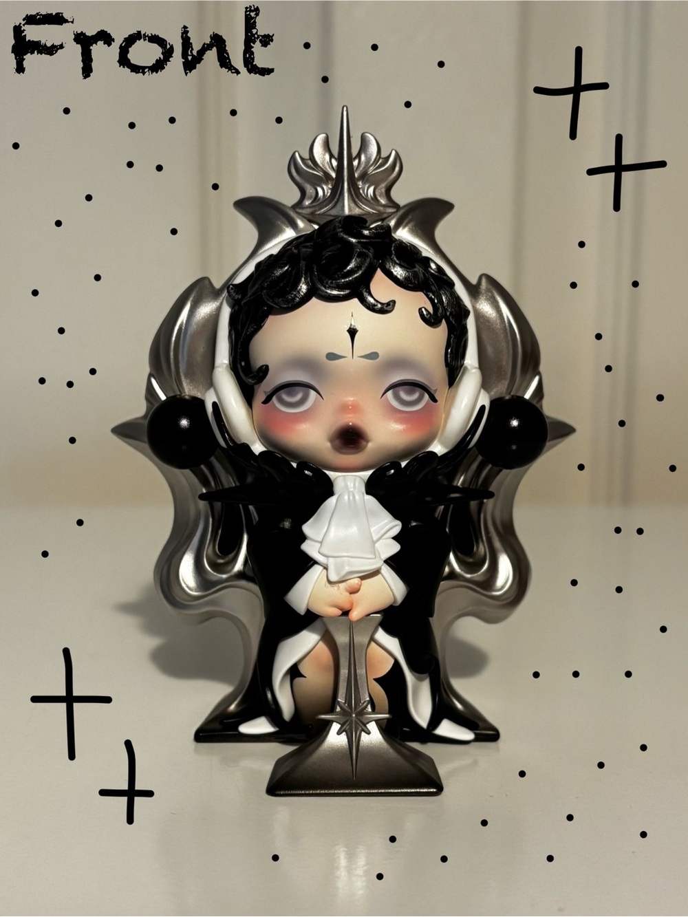 POPMART The Crumb Scoop (The Feast Begins) Authentic Figurine 🖤🍷🕸️